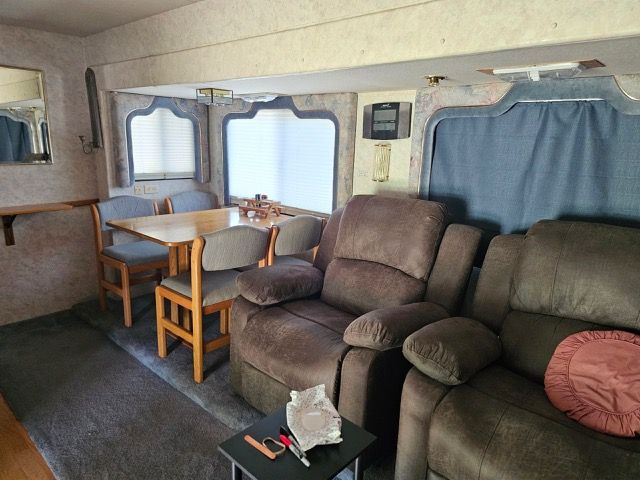 1994 Kountry Star by Newmar - Site #32.