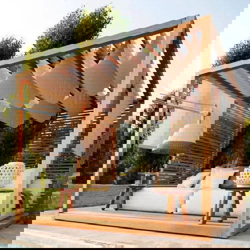 برجولات خشبية الجنوب خميس مشيط - دليل شامل للتصاميم والجودة والخدمات