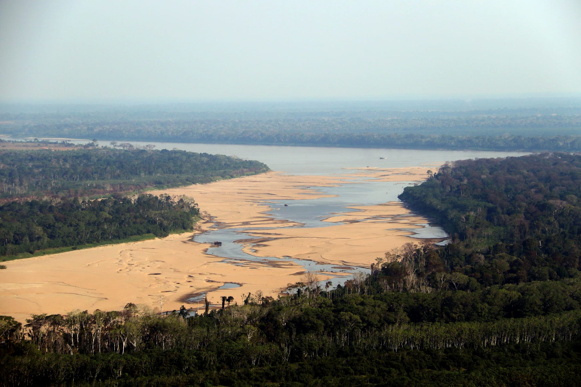 Seca Recorde Atinge Rios da Amazônia e o Mundo: Um Alerta sobre as Mudanças Climáticas