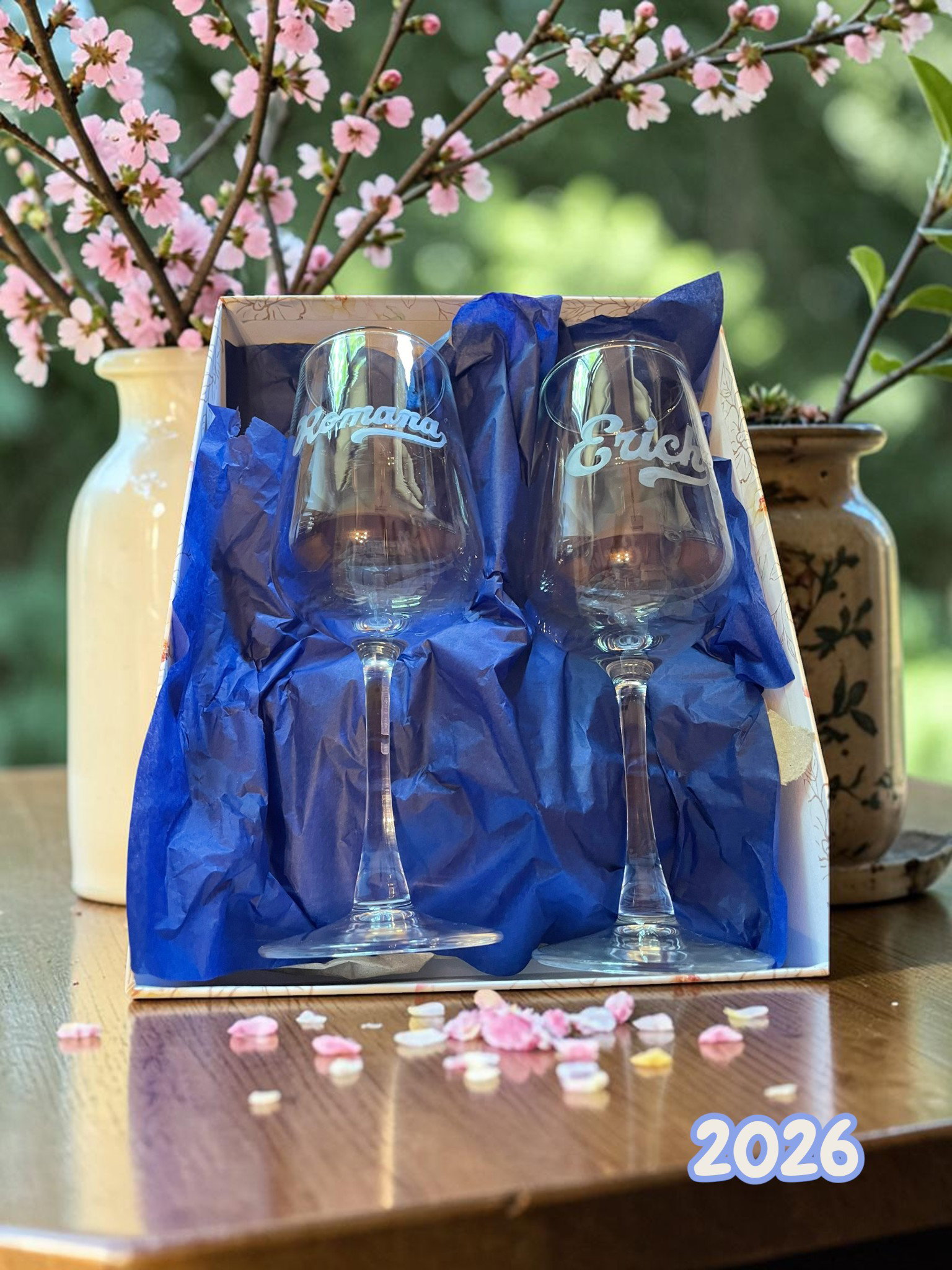 Glas mit eigenem Namen oder Design
