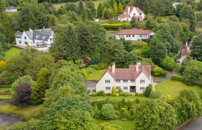 Smooth Selling: A Comprehensive Guide to Selling Your Plymouth Home, Avoiding Red Flags with Hindhead Property