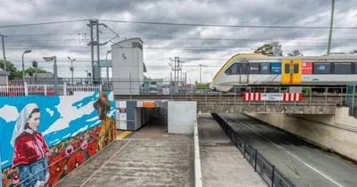 Rail closure