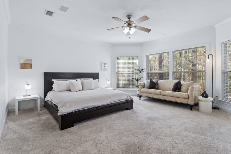 Interior Photos with Floor Plan