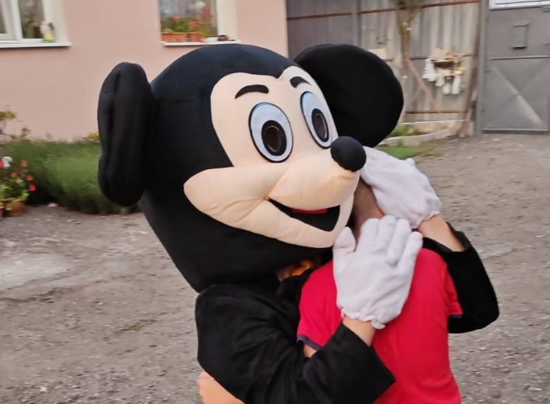 PACHETE PETRECERI COPII