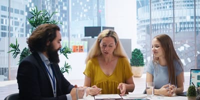 How Do Canadian Brokerage Firms Compare?