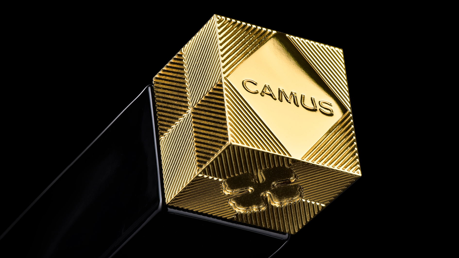 #CRÉATION CONCEPT #STORY TELLING #NAMING #IDENTITÉ GRAPHIQUE #BRANDING #DESIGN PACKAGING #DESIGN PRODUIT #SUIVI TECHNIQUE & SOURCING FOURNISSEURS #PLANS TECHNIQUES DE FABRICATION