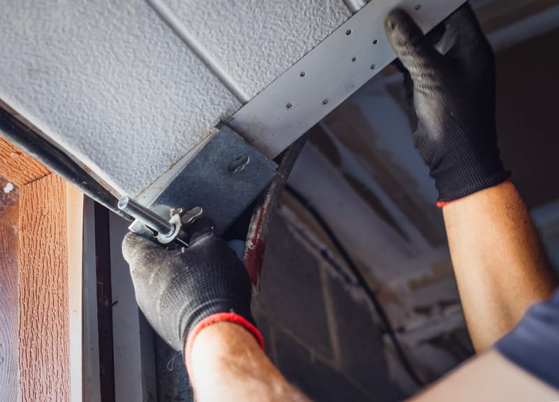 Top 10 Tips for Maintaining Your Garage Door