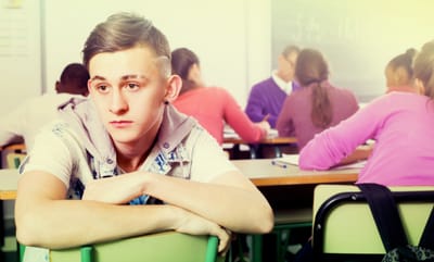 Décrochage scolaire : reconnaître les signaux et réagir à temps