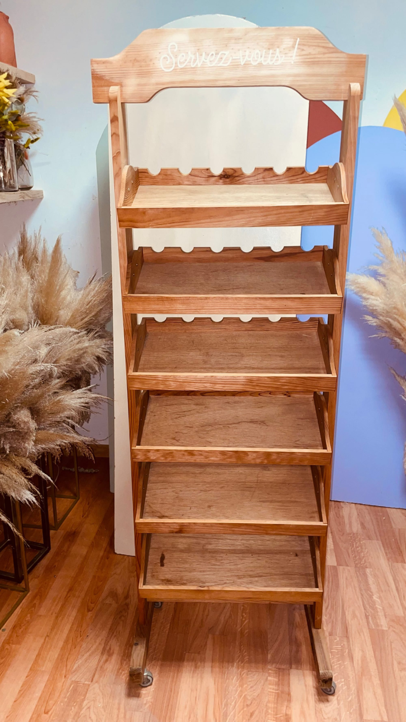 Etagères à gobelets ou cadeaux invités