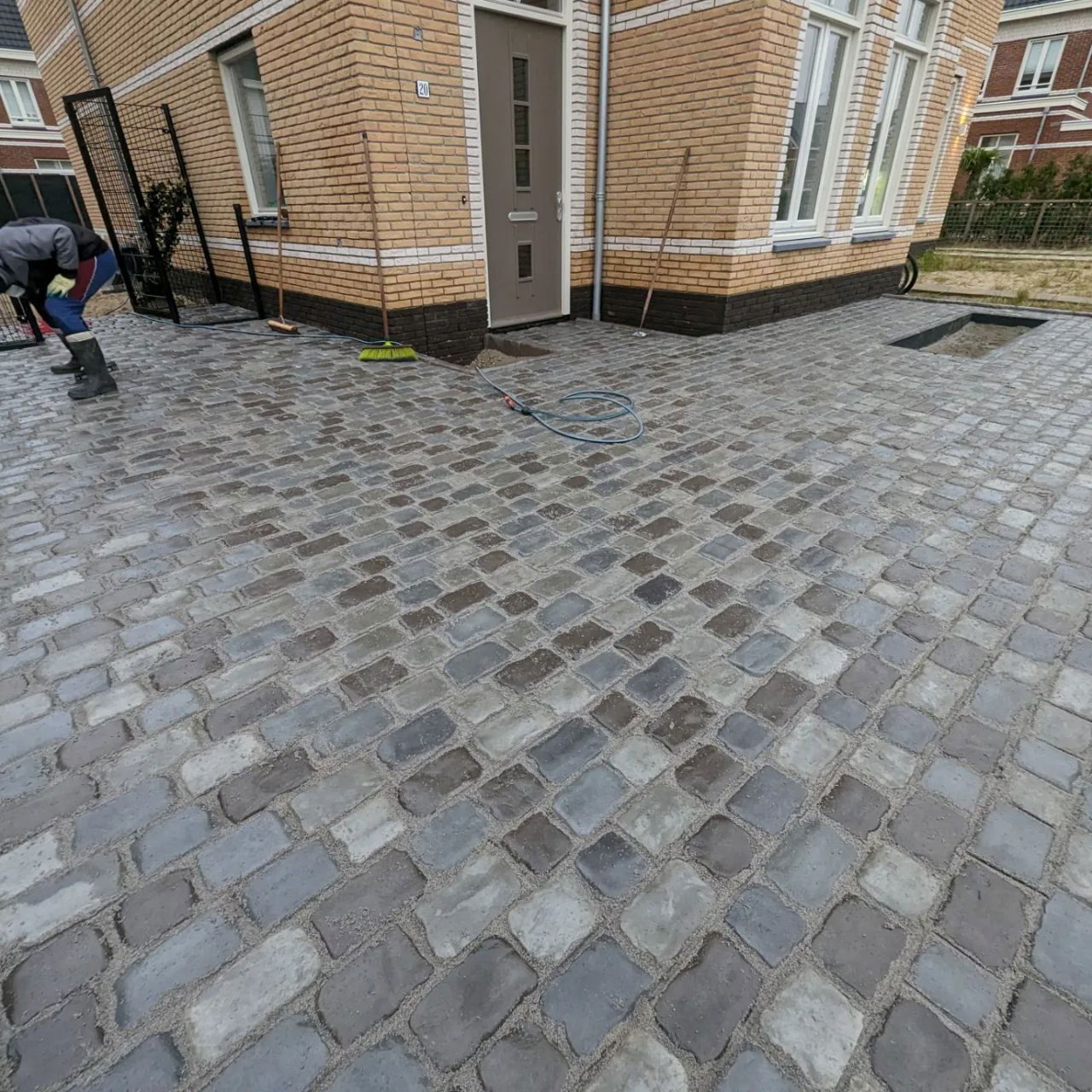 Hogedrukreiniging van steen en tegels