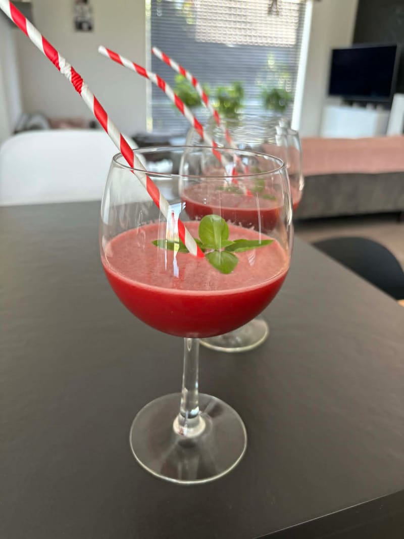 1: Brew your waffles                2: Shake your cocktails