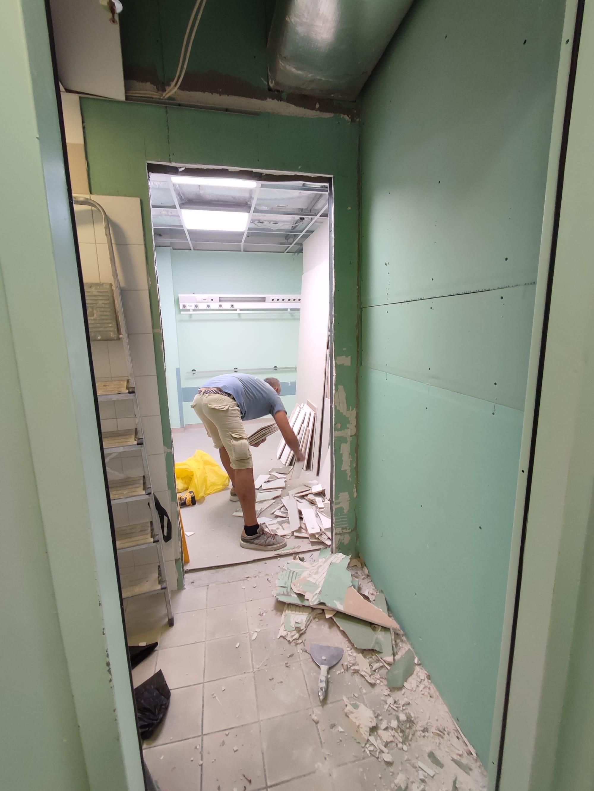 ΚΑΤΑΣΚΕΥΗ ΝΕΑΣ (5ης) ΧΕΙΡΟΥΡΓΙΚΗΣ ΑΙΘΟΥΣΑΣ ΚΑΙ ΝΕΑΣ ΑΙΘΟΥΣΑΣ ΑΝΑΝΗΨΗΣ