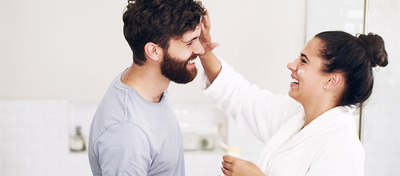 Καλοκαίρι έρχεται! Πώς να ετοιμάσεις το δέρμα σου για ήλιο, παραλία & έξτρα λάμψη