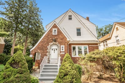 PUBLIC OPEN HOUSE - 33 Crestmont Ave, Yonkers NY 10704 - Saturday, July 6st, 2024 from 12:00 PM to 2:00 PM