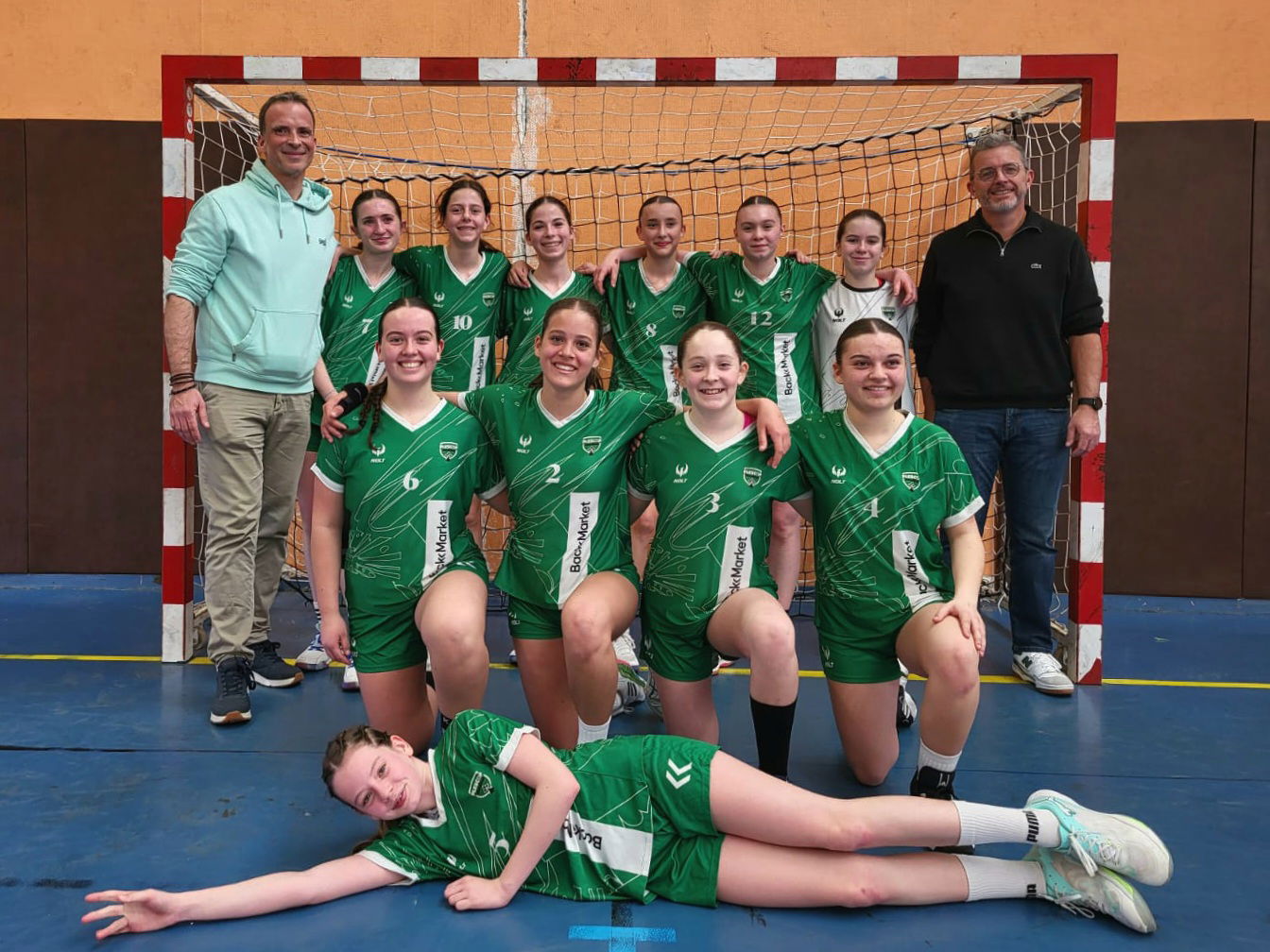 U15F1