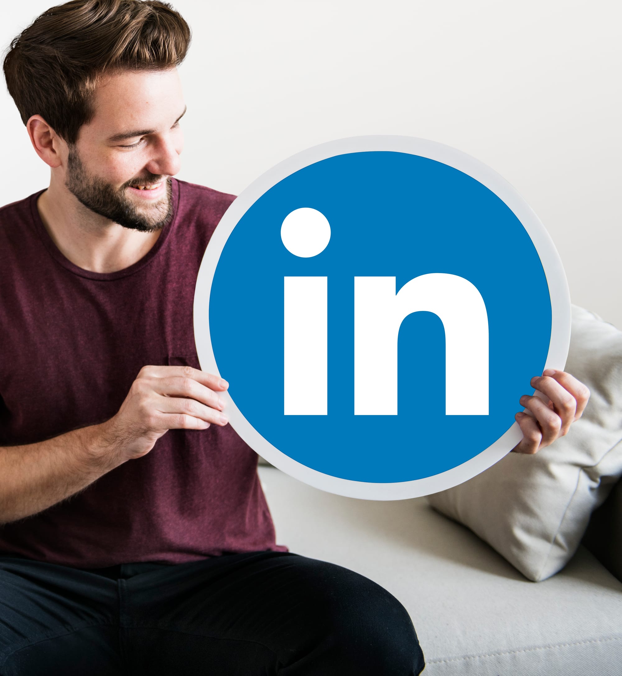 LinkedIn: o palco onde sua carreira precisa brilhar — e por que a Premium Currículos pode levar você aos holofotes