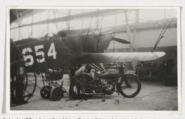 Fokker CV op vliegveld Bergen 1939 / 1940