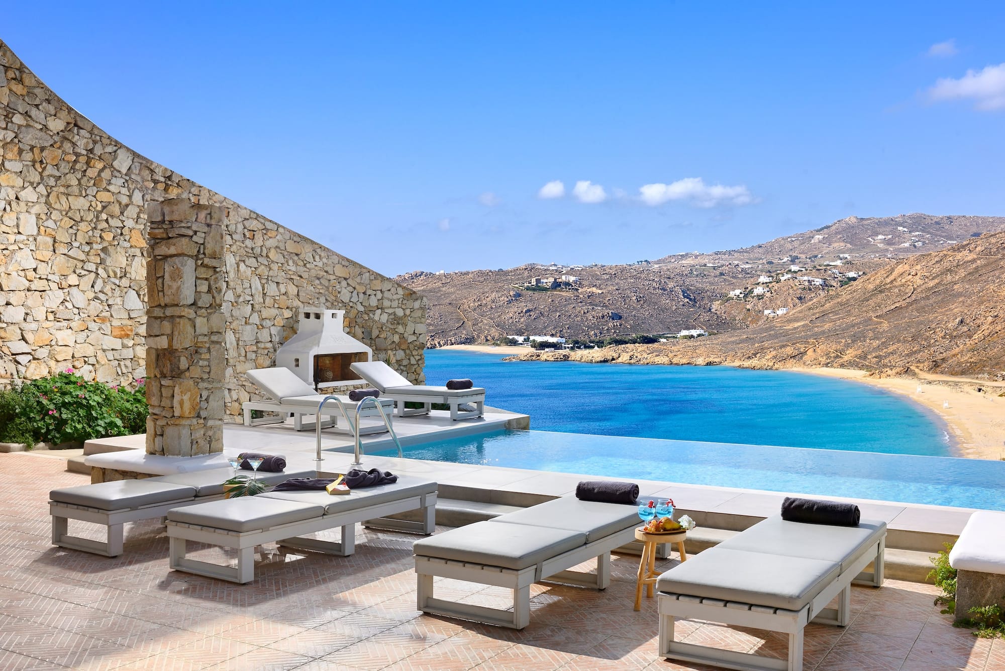 Villa Ostria – Seaside Pool Retreat