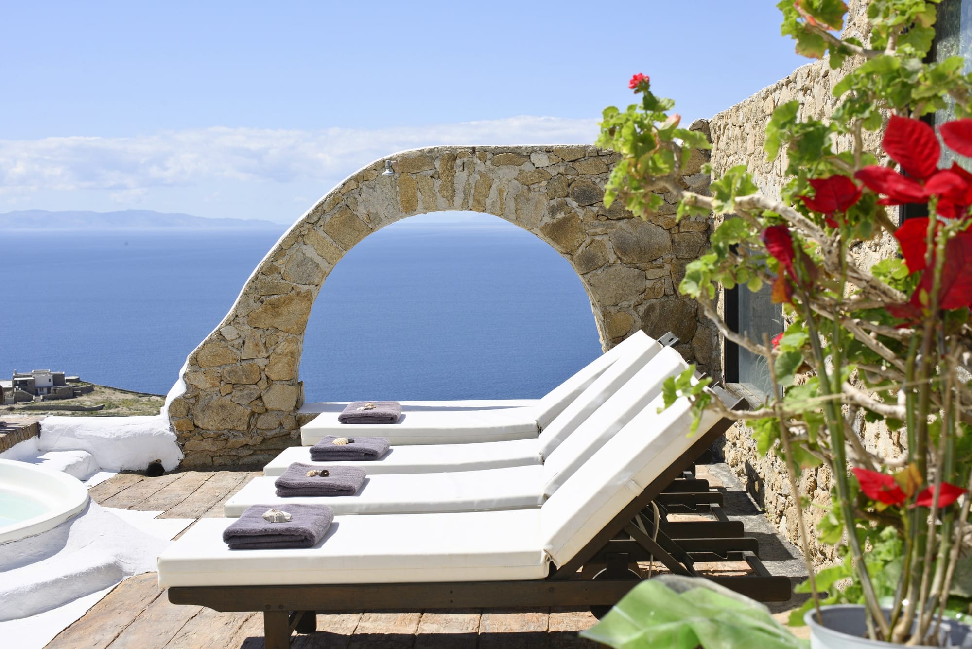 Villa Fos – Poolside Serenity