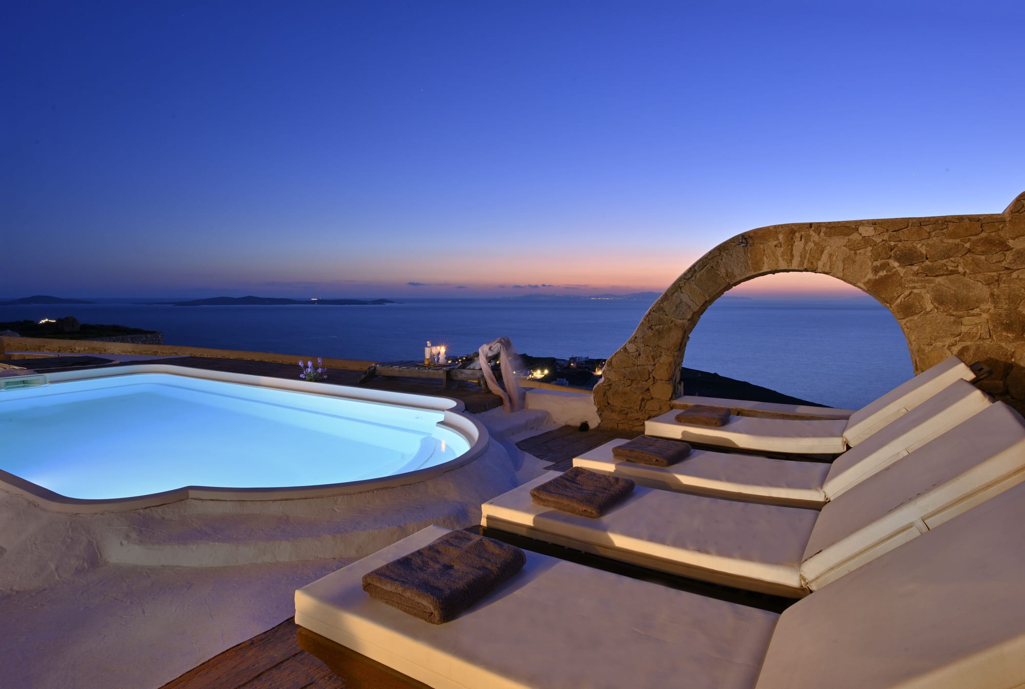 Villa Fos – Twilight Poolside Panorama