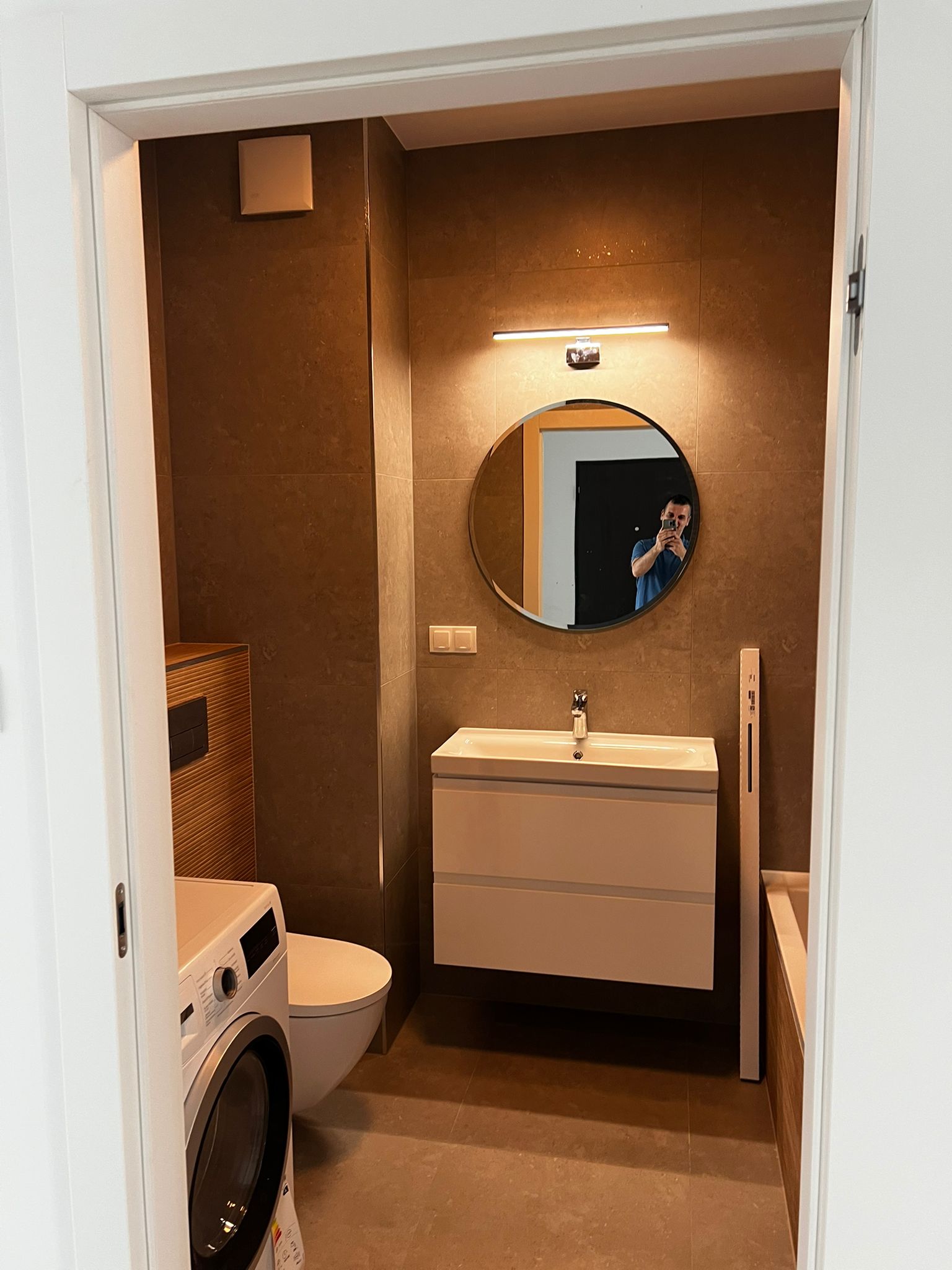 פרויקט סמוך לשדה התעופה הבינלאומי שופין - יזם AUREC