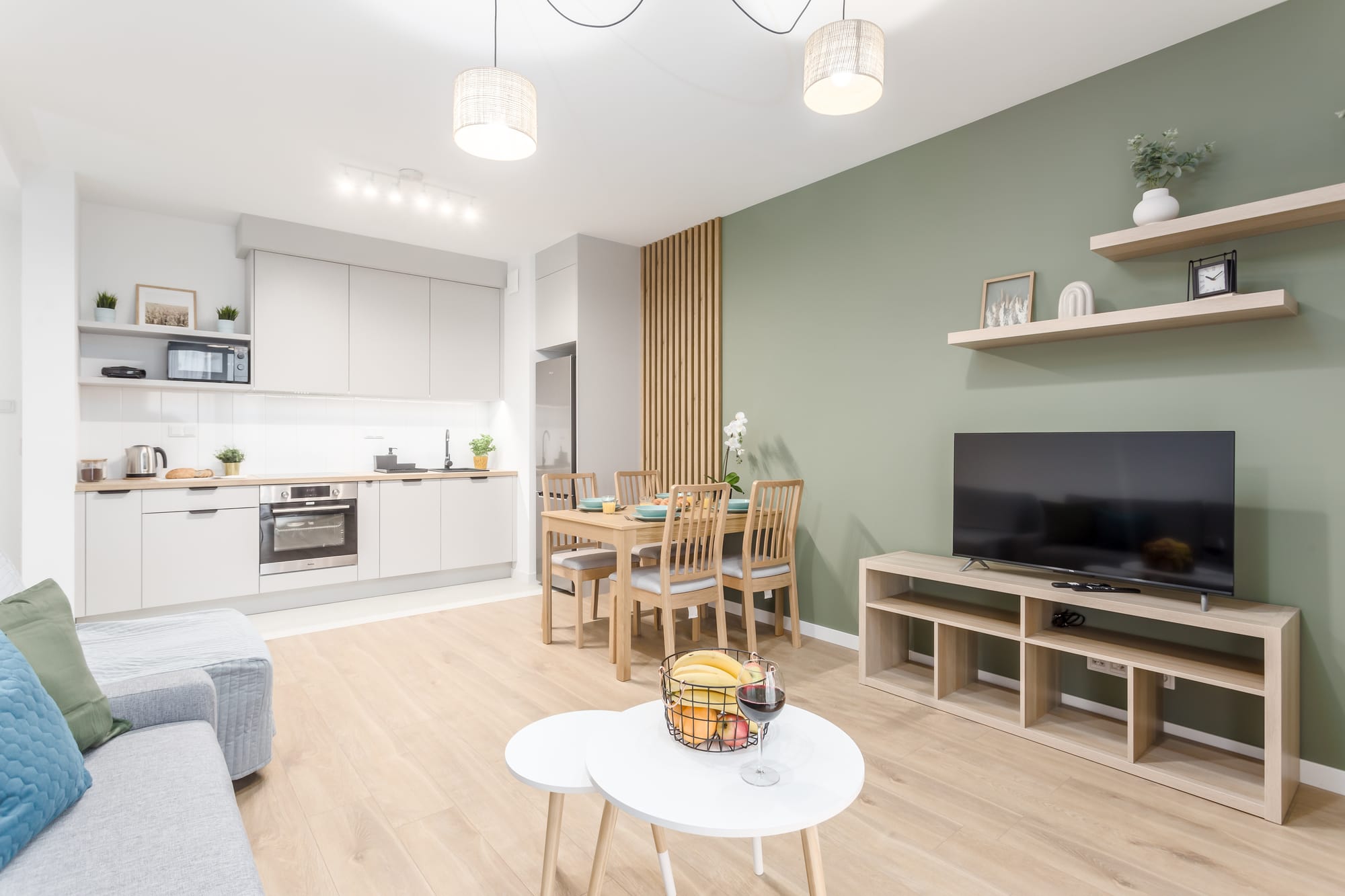 פרויקט סמוך לשדה התעופה הבינלאומי שופין - יזם AUREC