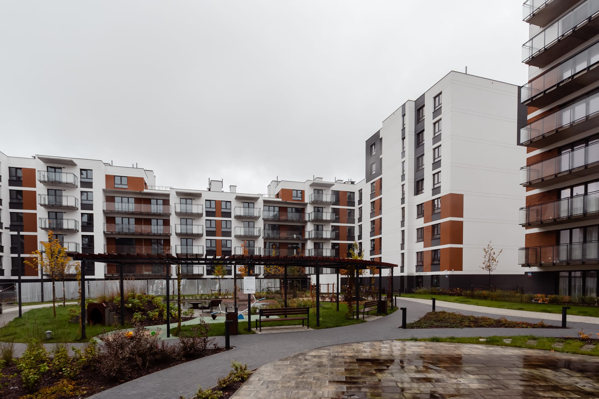 פרויקט סמוך לשדה התעופה הבינלאומי שופין - יזם AUREC