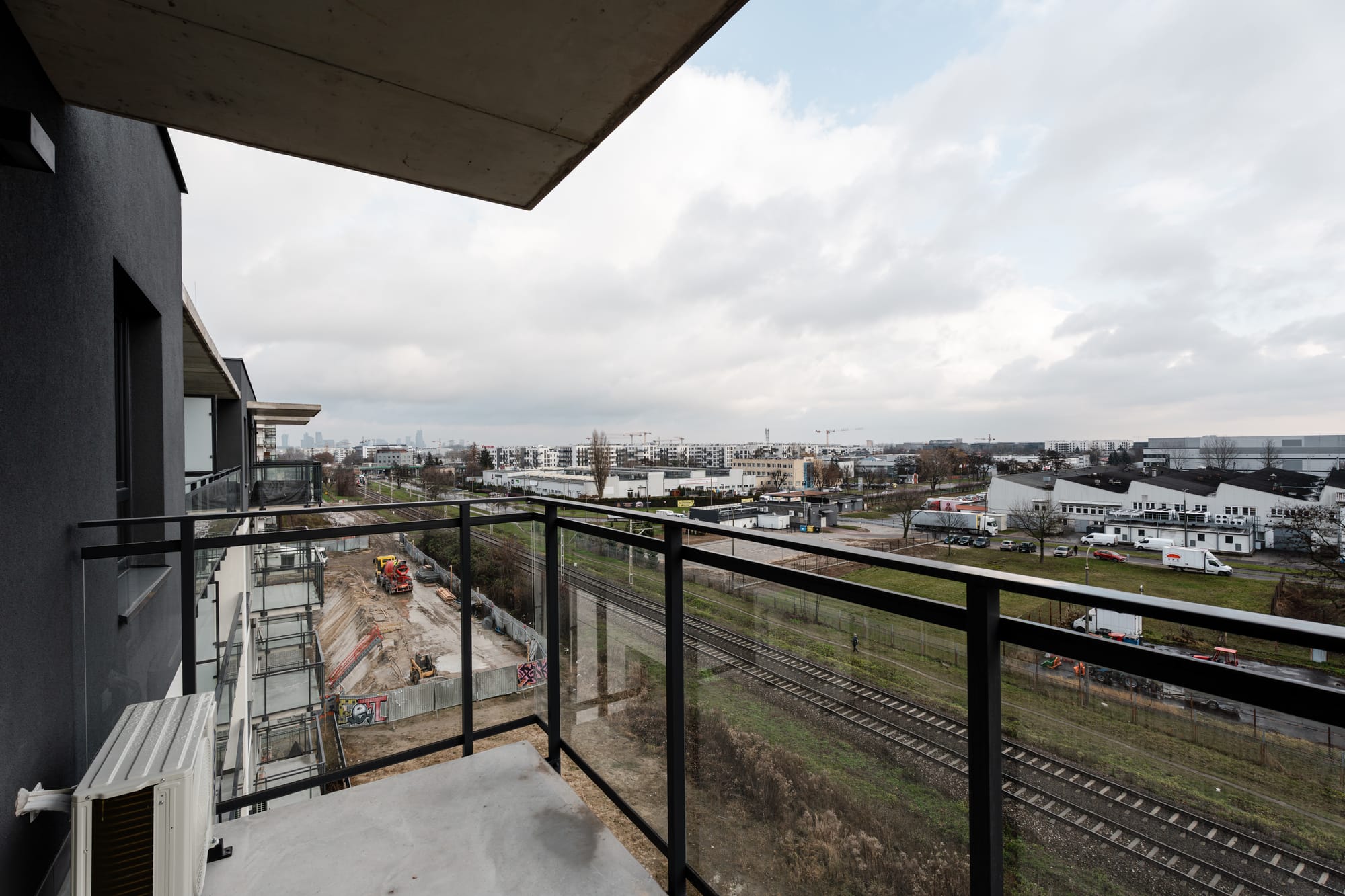 פרויקט סמוך לשדה התעופה הבינלאומי שופין - יזם AUREC