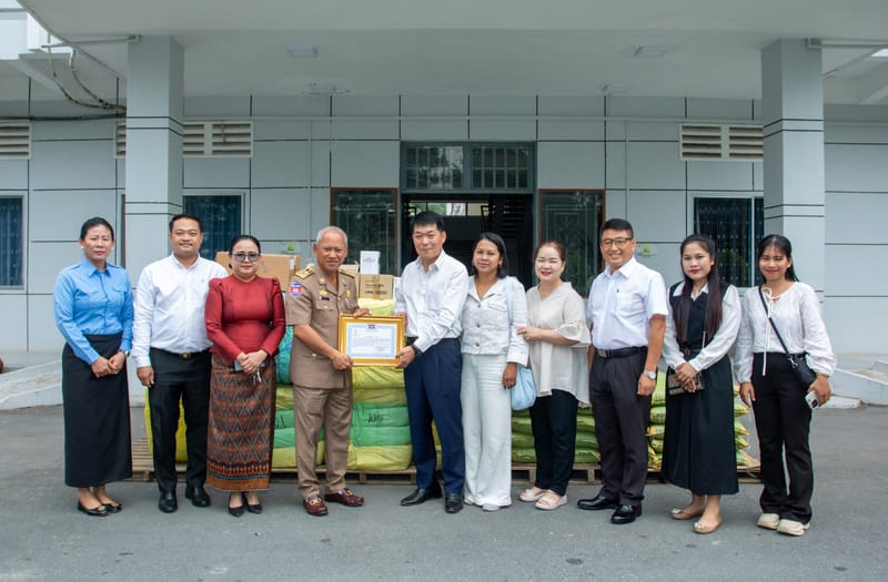 Donation to Takeo Prvincial Administration - 복사