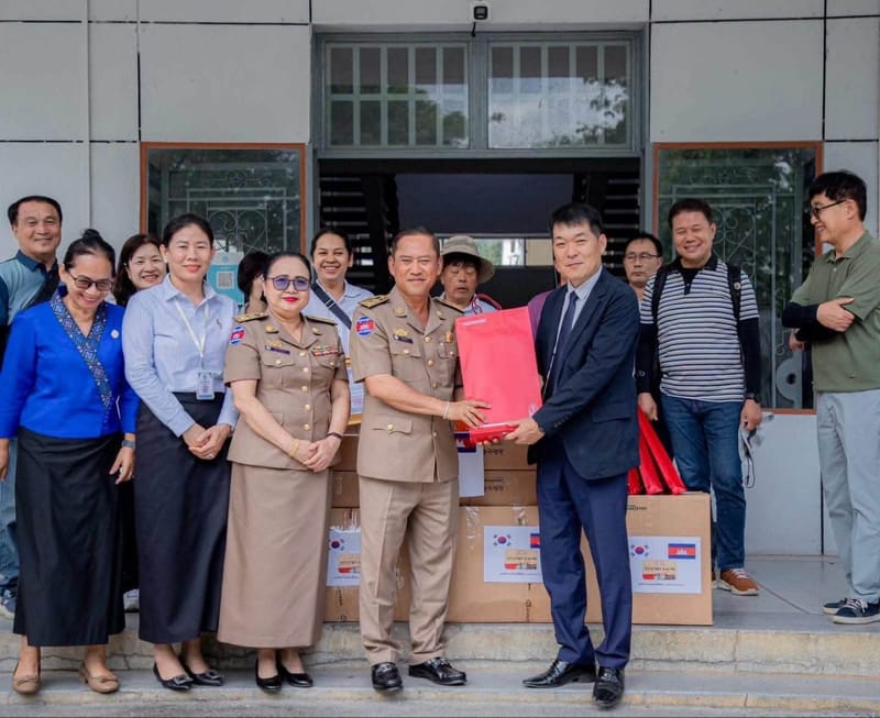 Meeting with the Governor of Takeo Province