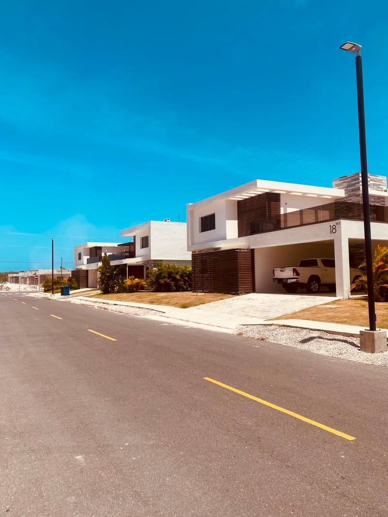 Villa Unifamiliar en Alquiler – USD 2,500/mes