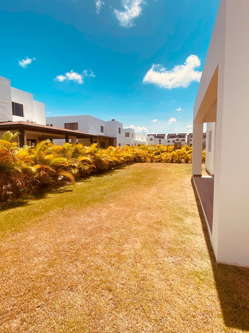 Villa Unifamiliar en Alquiler – USD 2,500/mes