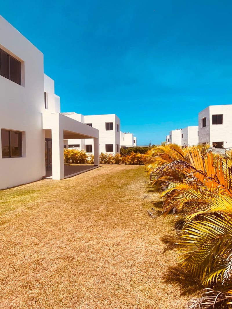 Villa Unifamiliar en Alquiler – USD 2,500/mes