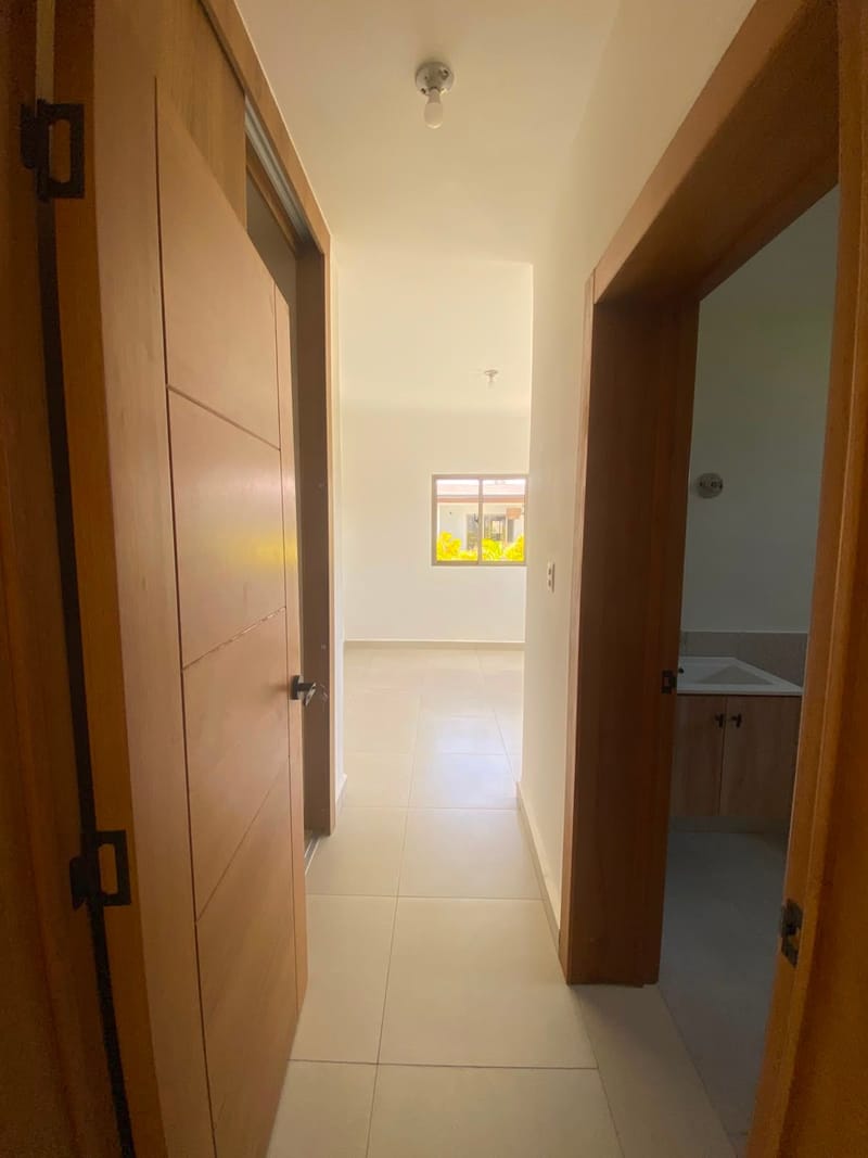 Villa Unifamiliar en Alquiler – USD 2,500/mes