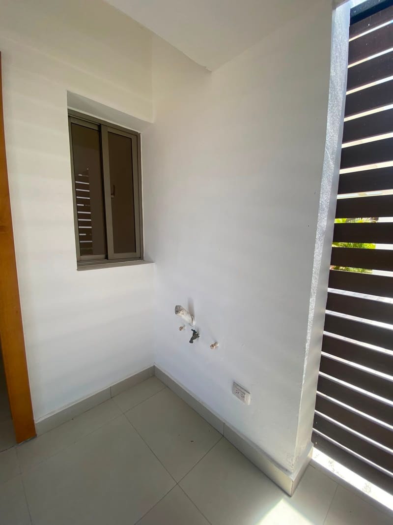 Villa Unifamiliar en Alquiler – USD 2,500/mes