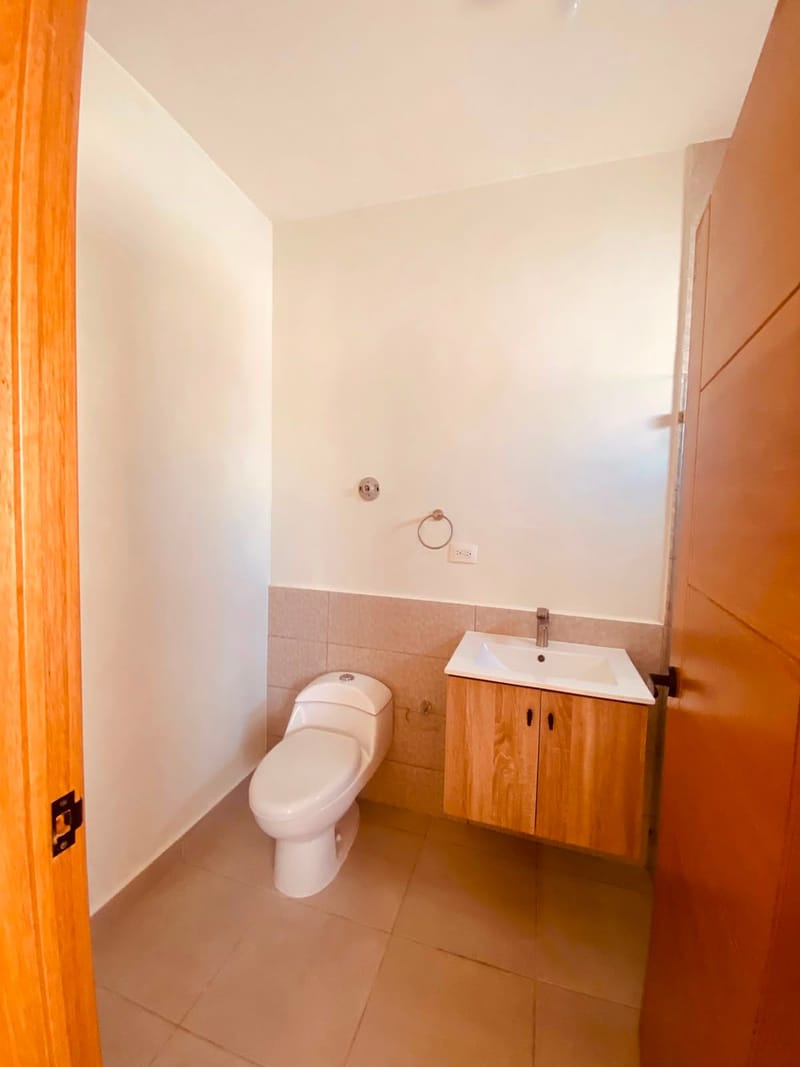Villa Unifamiliar en Alquiler – USD 2,500/mes