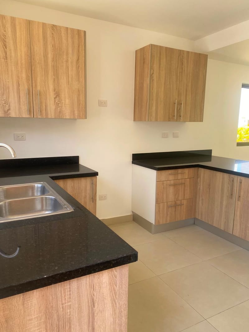 Villa Unifamiliar en Alquiler – USD 2,500/mes