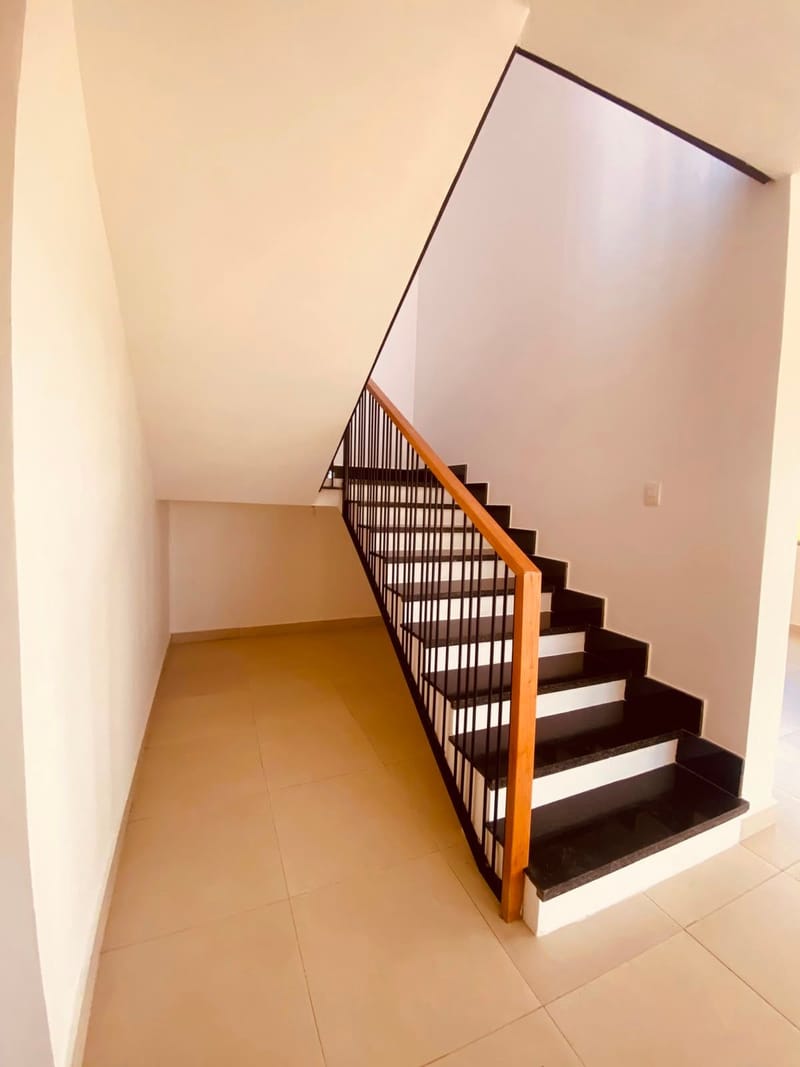 Villa Unifamiliar en Alquiler – USD 2,500/mes