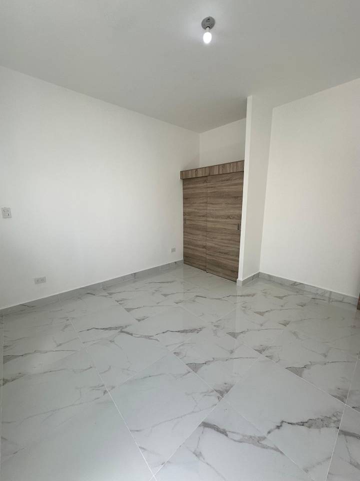 Villa en Alquiler | 3 Habitaciones + Habitación de Servicio