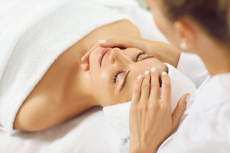 HOLISTIC FACIALS