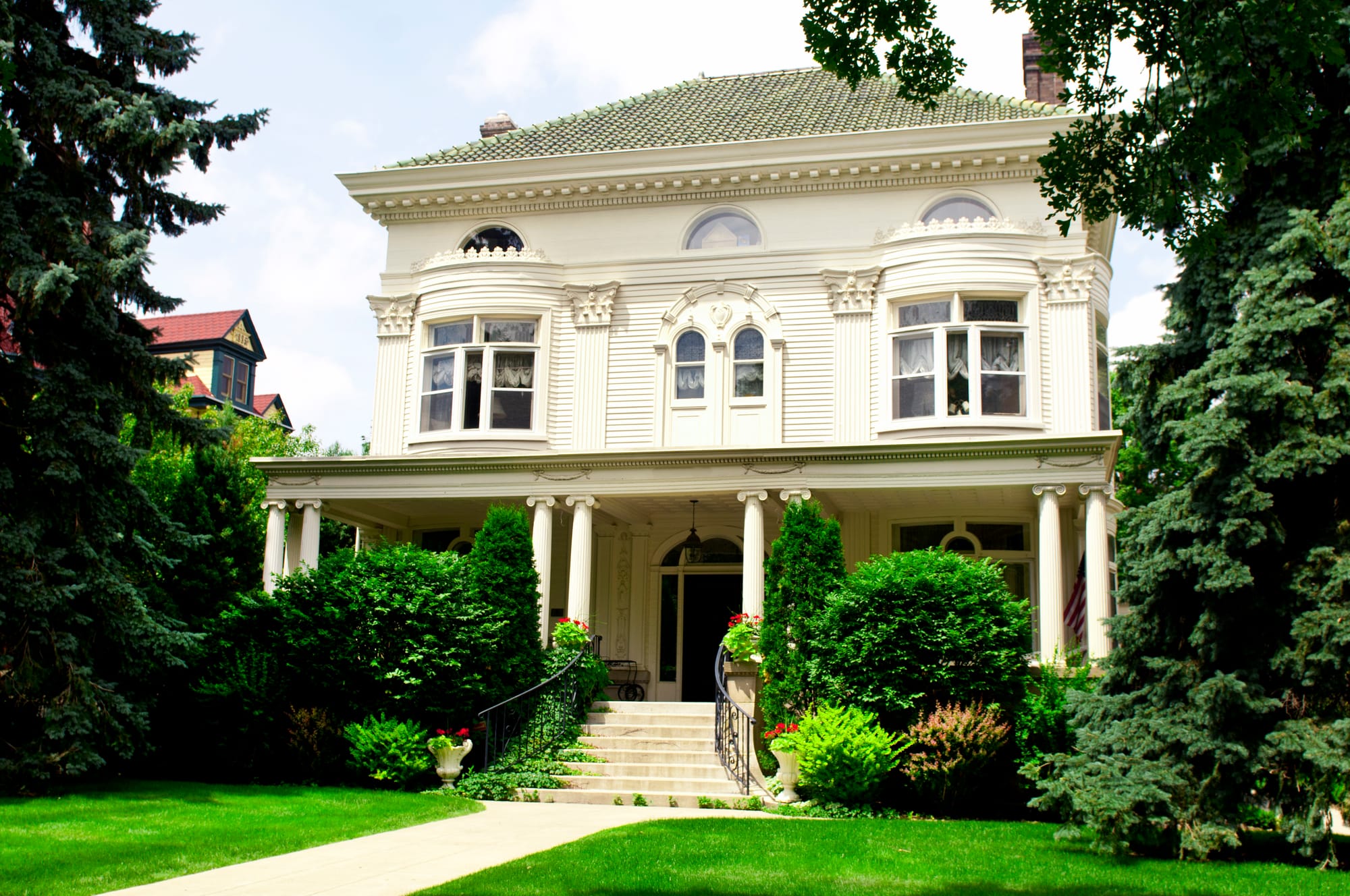 Best Exterior Paint Ideas for Historic Neighborhood Homes