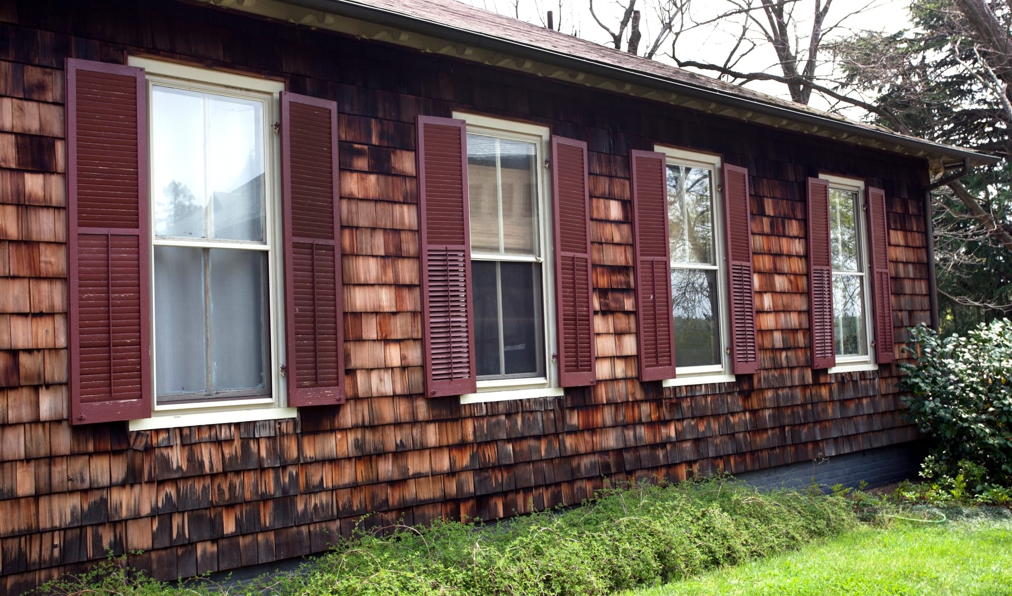 Why Cedar Siding Needs Special Paint in Portland