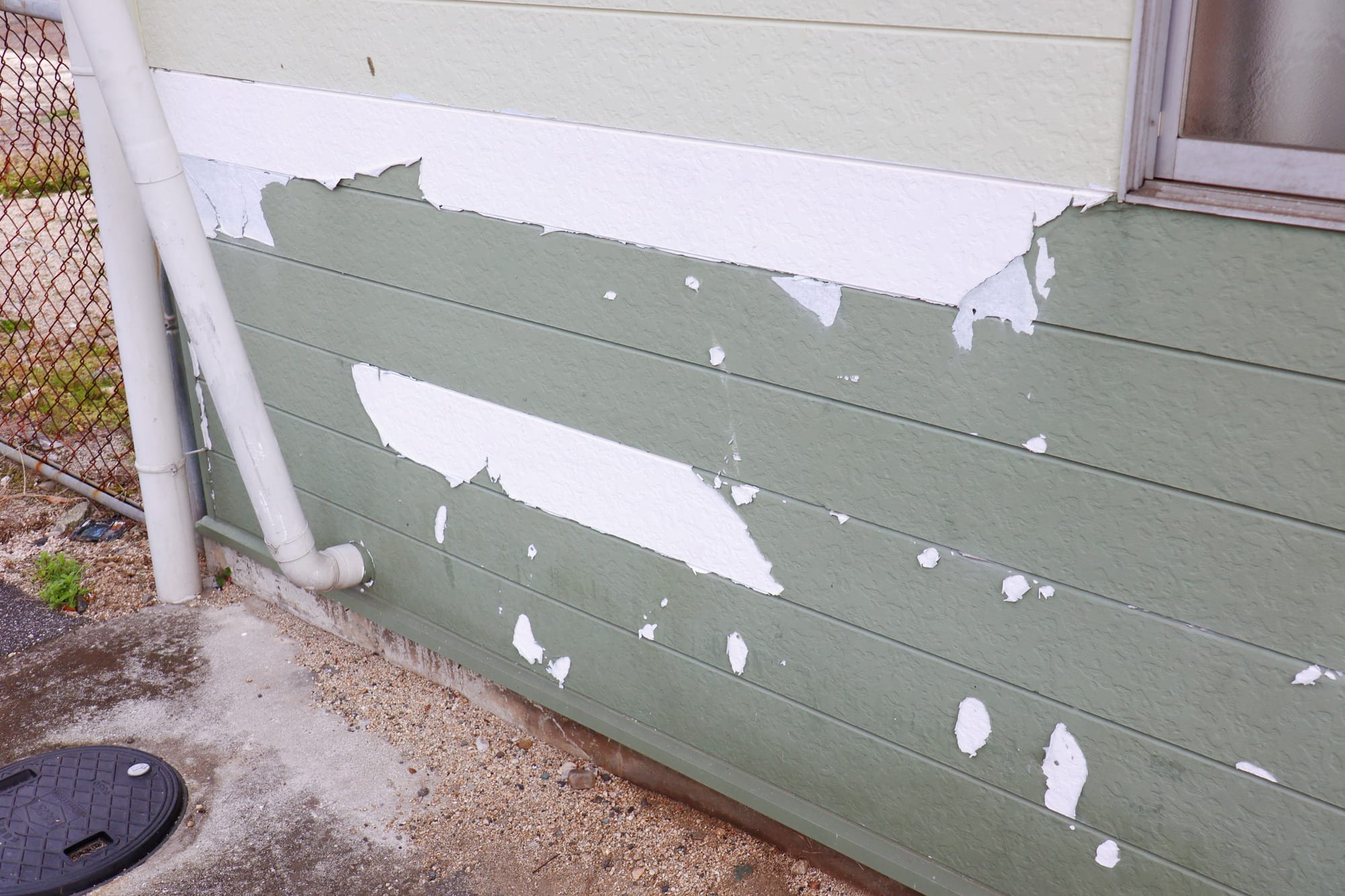 Property Paint Assessments: How to Catch Problems Before the Fall Rain