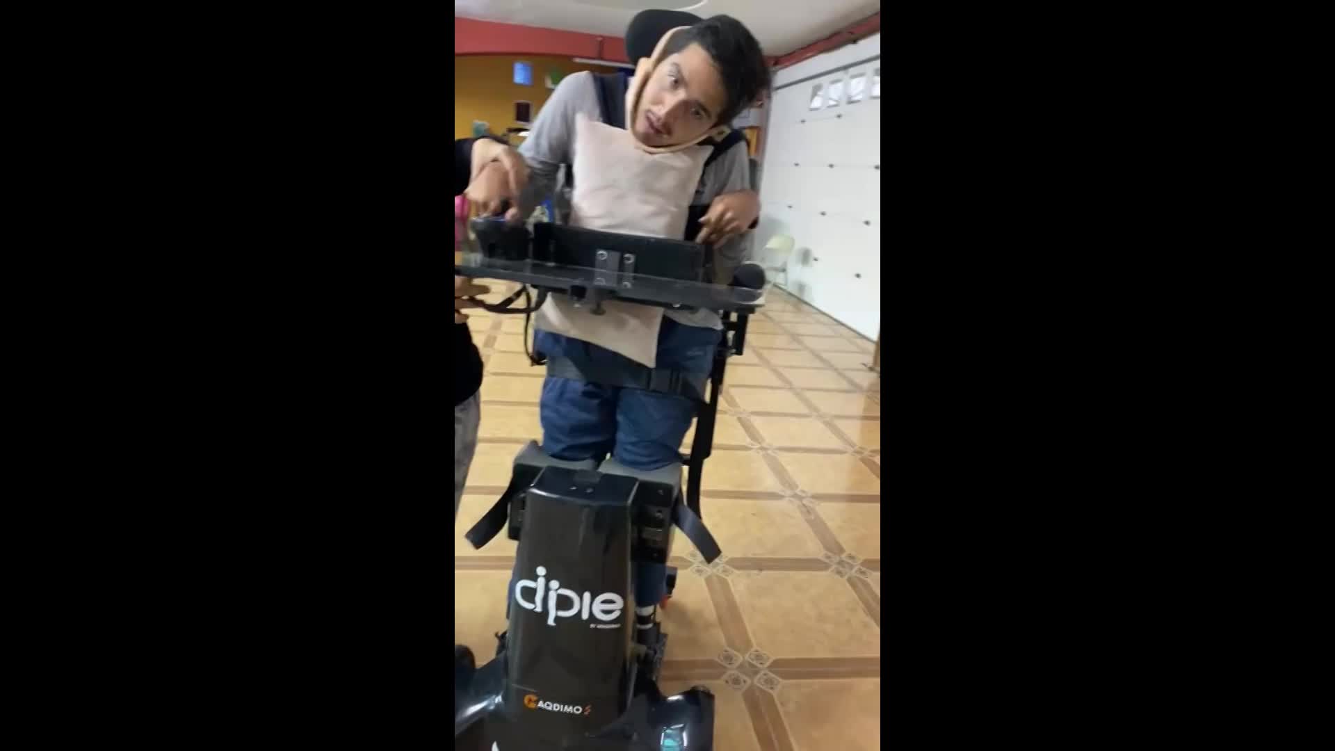 Standers Dpie. Cumpliendo Sueños 😃🌟🦾