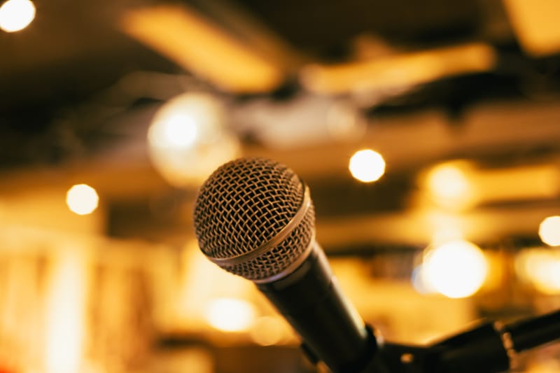 A Night of Words with Poetry & Cupcakes