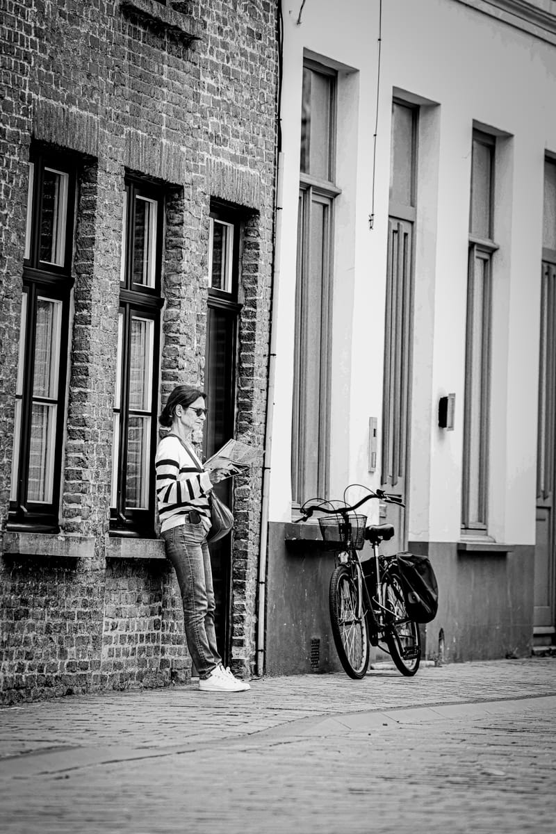 Through my lens, I capture timeless moments, turning them into cherished stories of beauty and emotion.