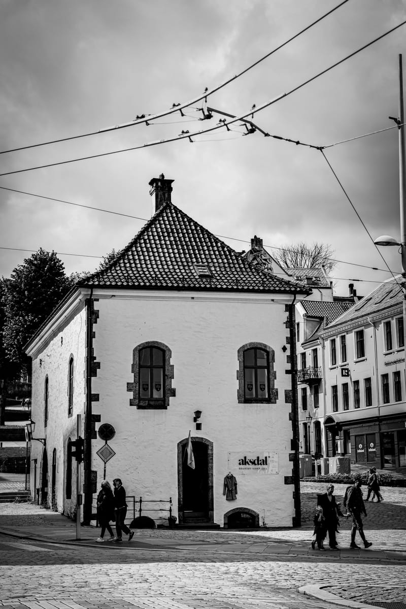 Embark on a visual journey with my lens as I capture the beauty, culture, and moments of destinations worldwide.