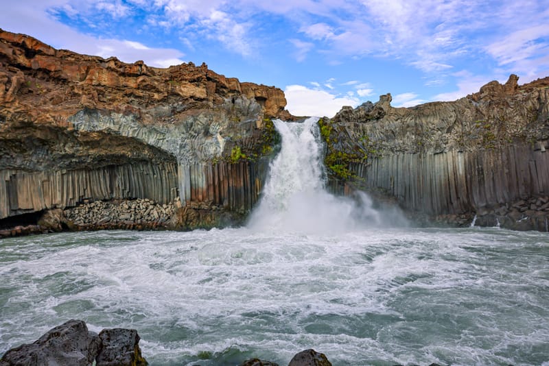 Embark on a visual journey with my lens as I capture the beauty, culture, and moments of destinations worldwide.