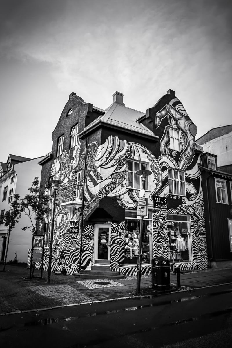 Embark on a visual journey with my lens as I capture the beauty, culture, and moments of destinations worldwide.