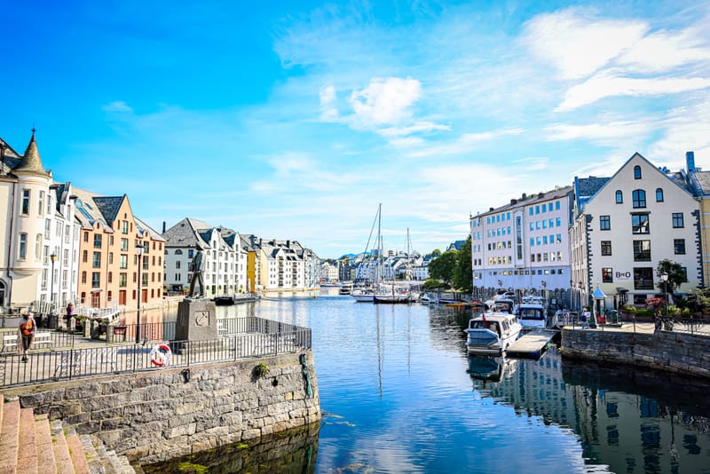 Embark on a visual journey with my lens as I capture the beauty, culture, and moments of destinations worldwide.